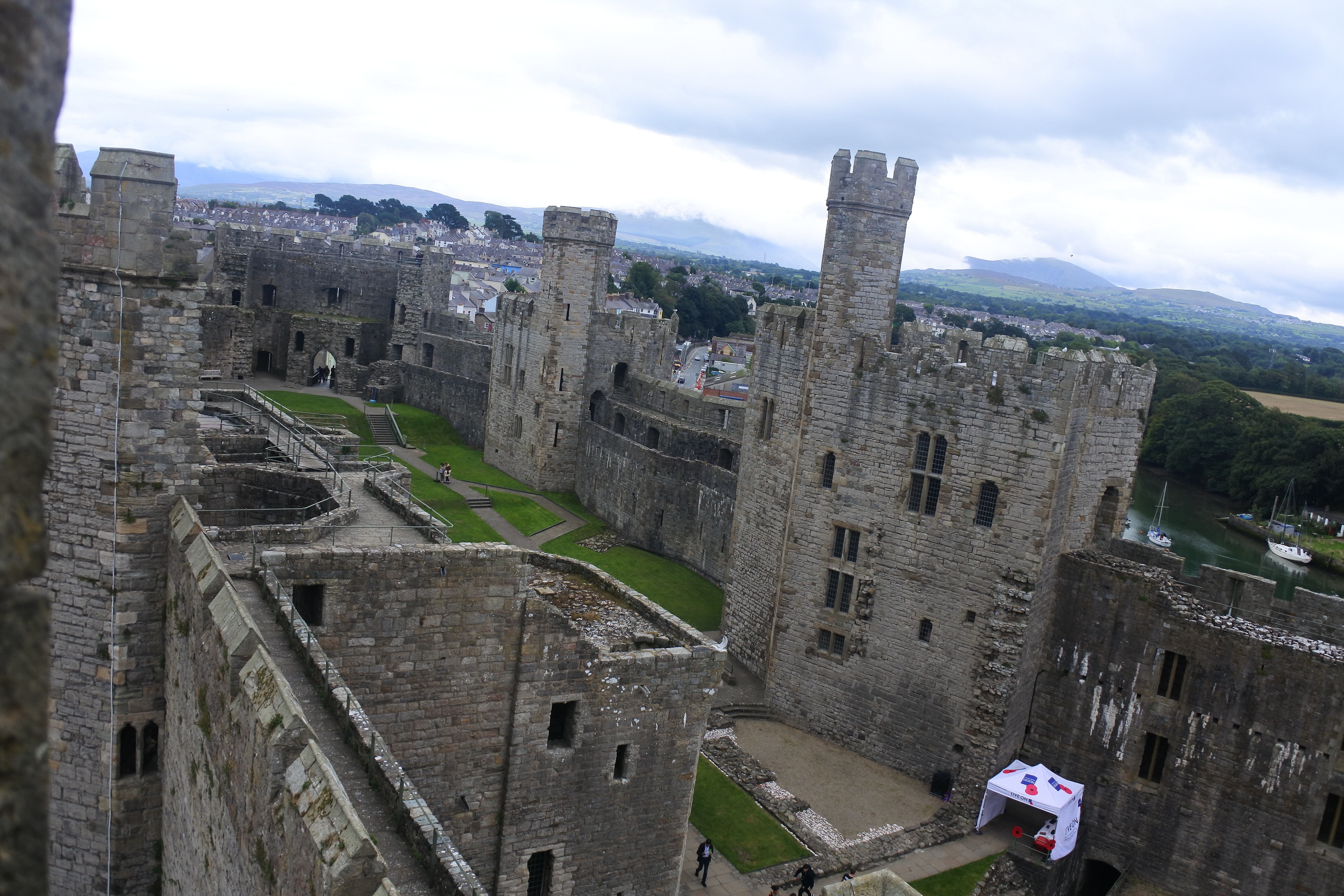 イギリス ウェールズ 古城の国 ウェールズのバンガーを旅行した筆者がおすすめ観光地プランをご紹介 Gotsublog